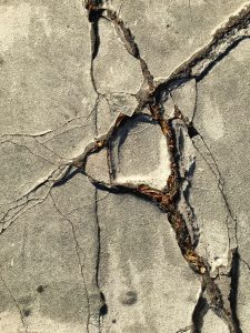 patio cracking