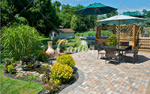 fall patio decor