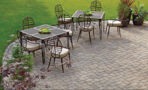 how to choose the right concrete pavers for your patio