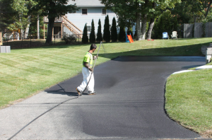 expert driveway sealing and maintenance services